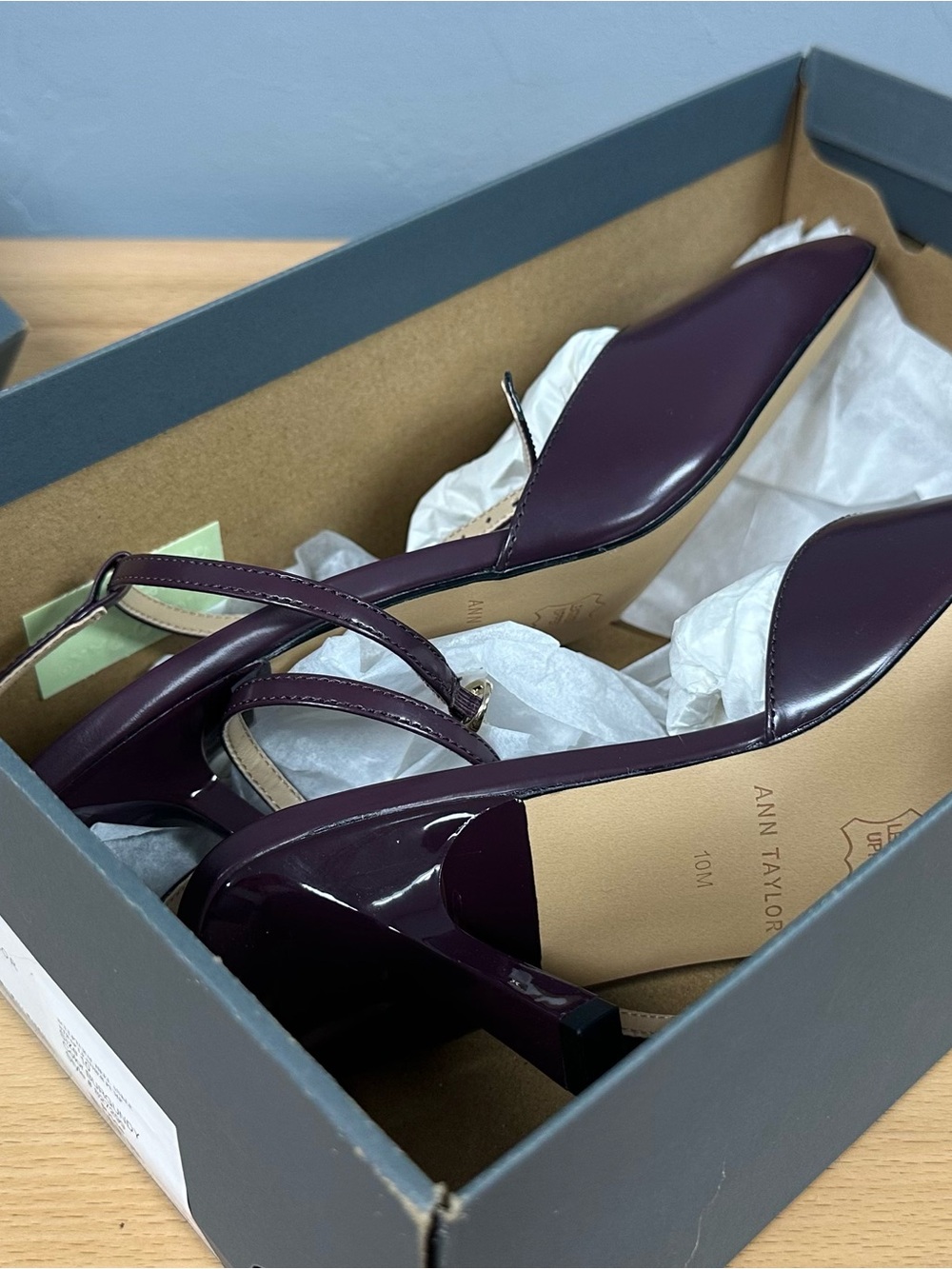Ann Taylor SCULPTURAL HEEL ANKLE STRAP LEATHER PUMP - Picture 3 of 5